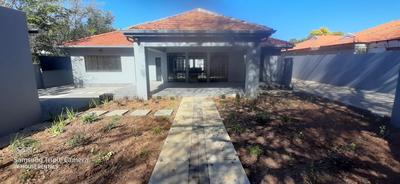 House For Rent in Parkwood, Johannesburg